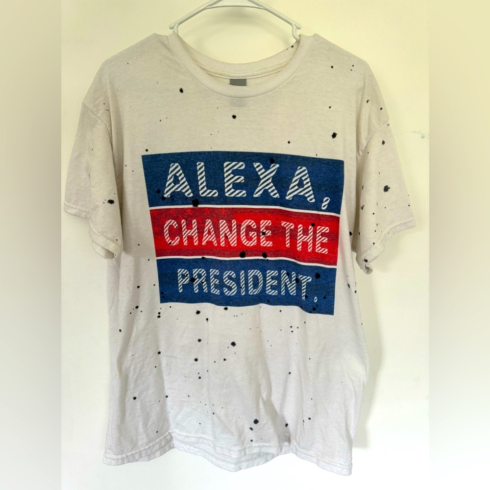 Graphic Alexa tee